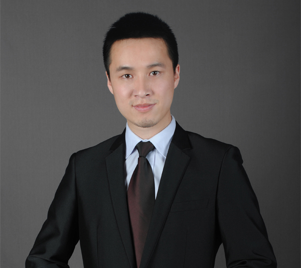 精致展示：資深設計師