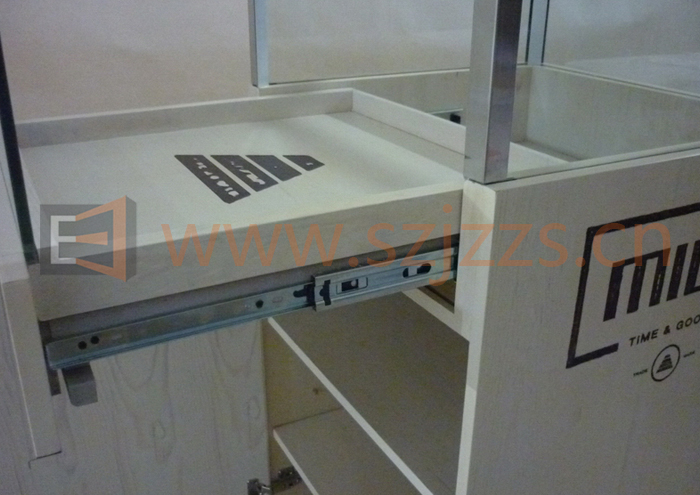 手表展示柜細節3