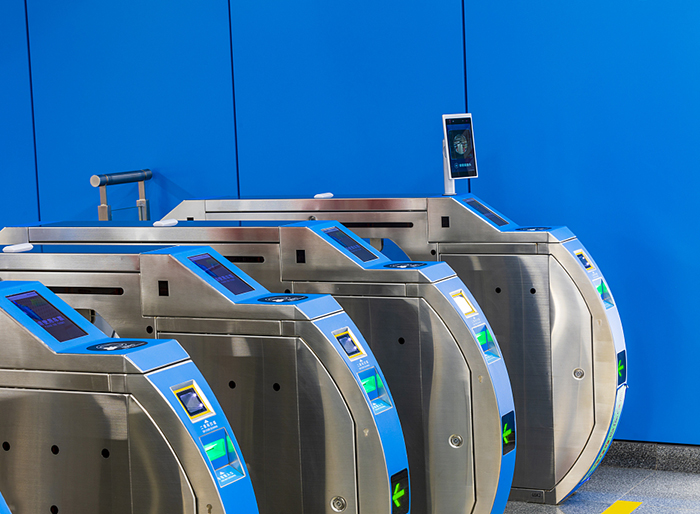 人臉識別閘機(jī)