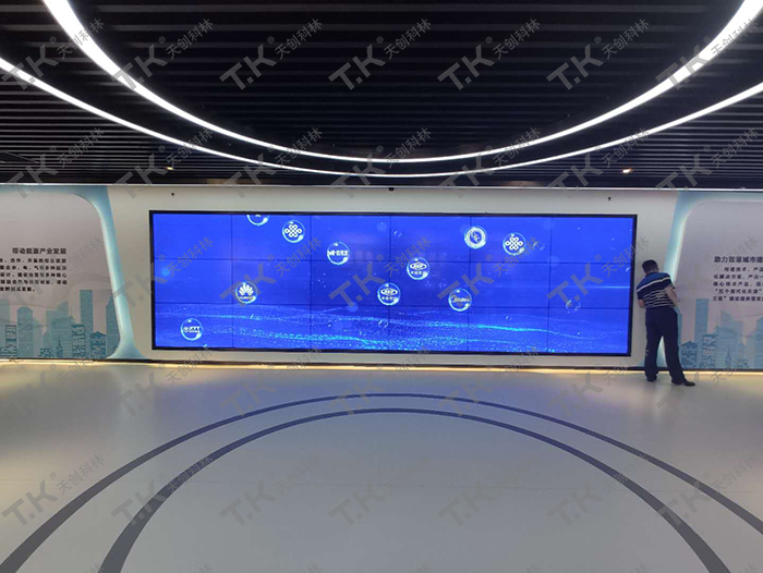 如何選擇一款合適的宣傳拼接大屏呢？